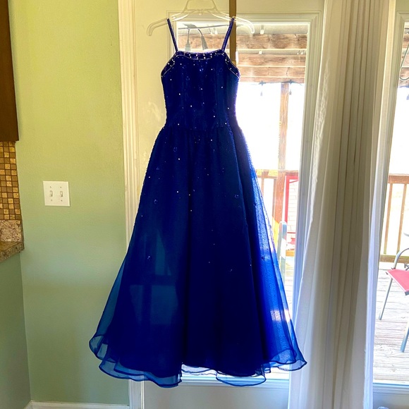 Blue Tiffany Design Prom dress. - Picture 2 of 8